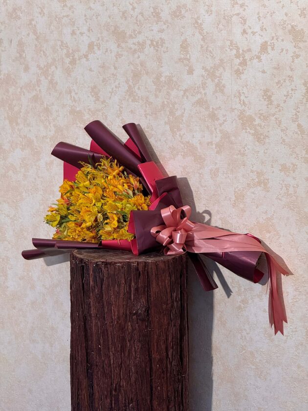 Golden Glow Bouquet - Image 3