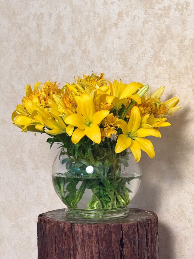 Golden Glow Vase Arrangement - Image 3