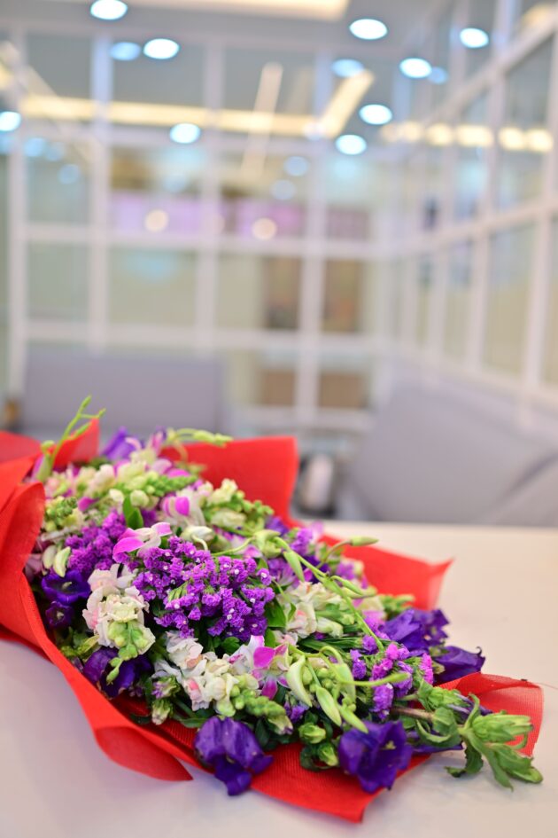 Scarlet Symphony Bouquet - Image 3