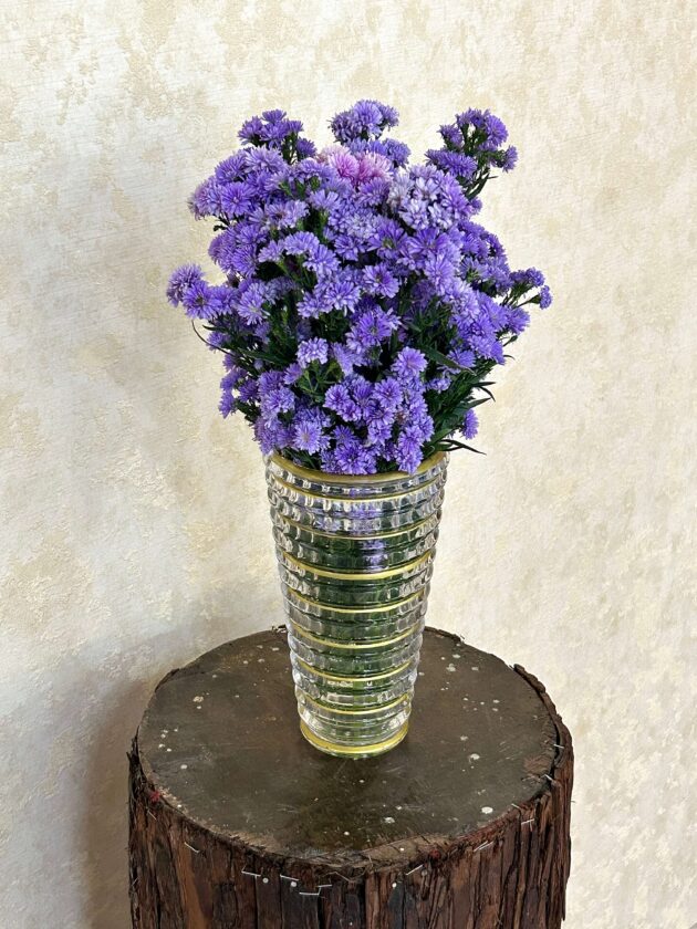 Violet Charm Vase - Image 2