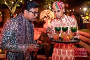 elegant-floral-arrangement-cocktail-night