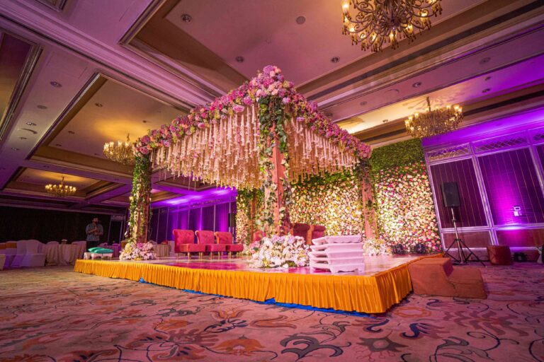 modern-reception-decor-india