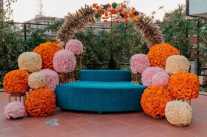 pastel-flower-decor-for-mehndi