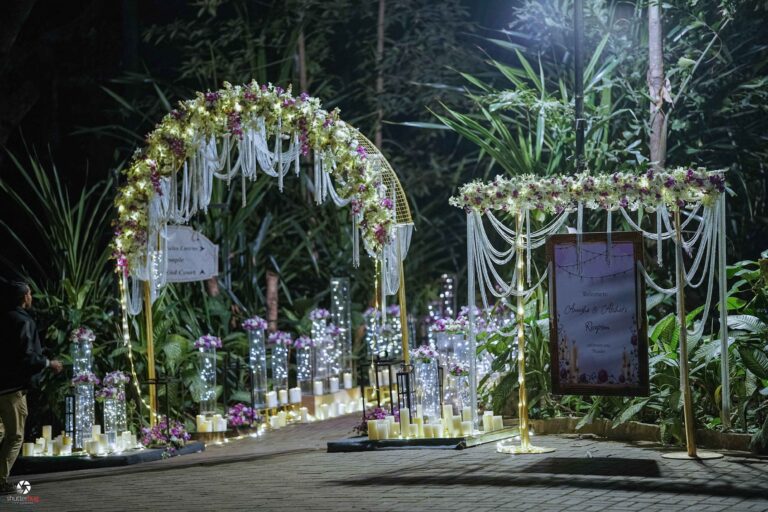 statement-reception-flower-wall